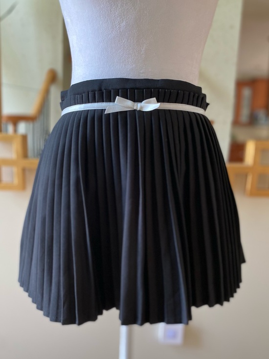 Noey Homm! Pants - Noey Homm pleated mini skirt skort black with white bow size XS/Small